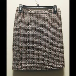 💕LOFT patterned pencil skirt